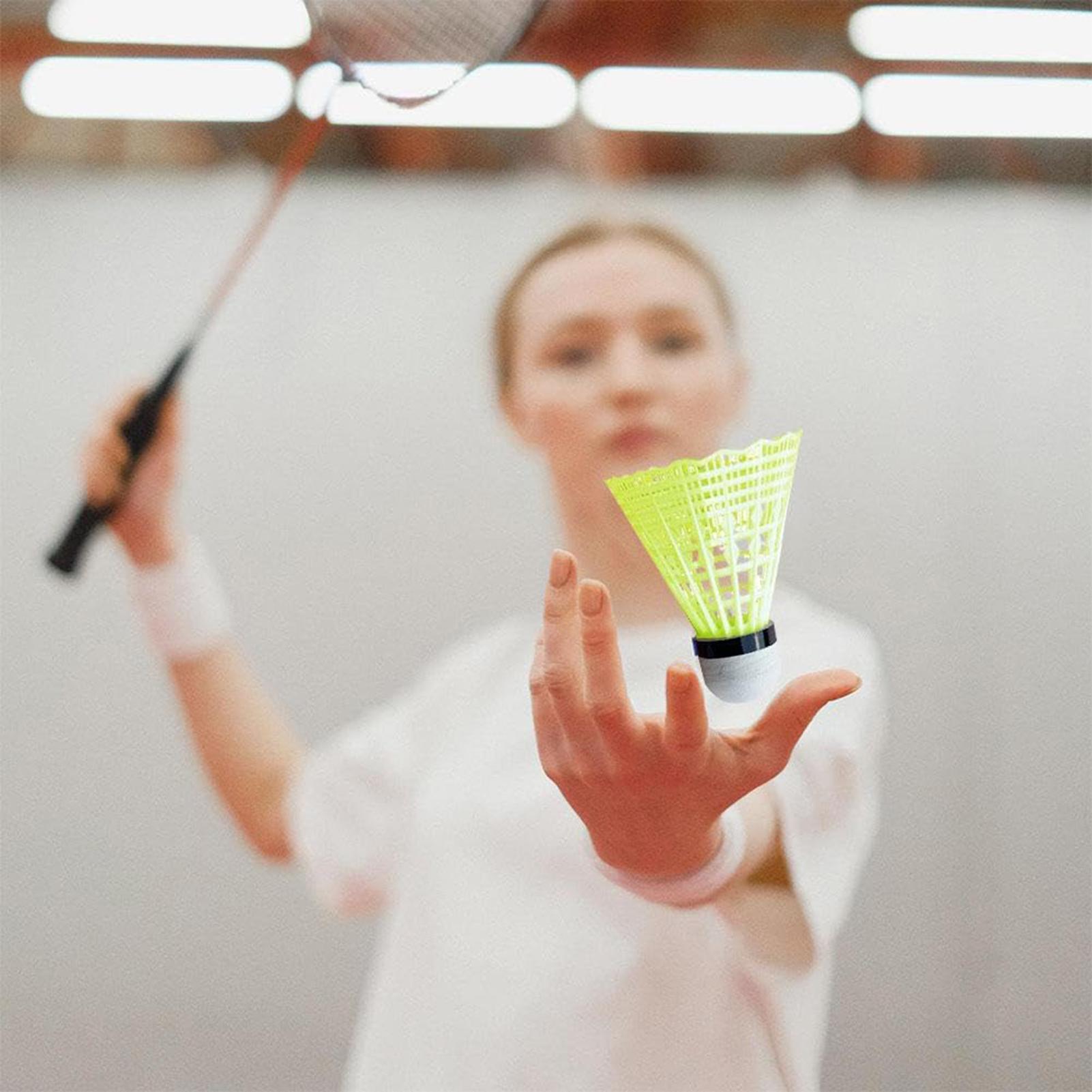 Badminton Shuttlecock 12 Piece - огляд і ціна Nylon Shuttlecock 12